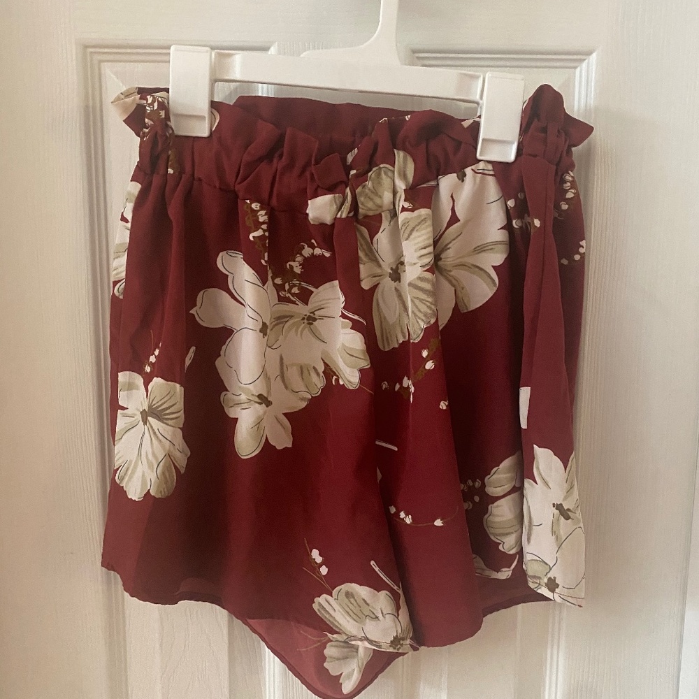 Flower pattern shorts